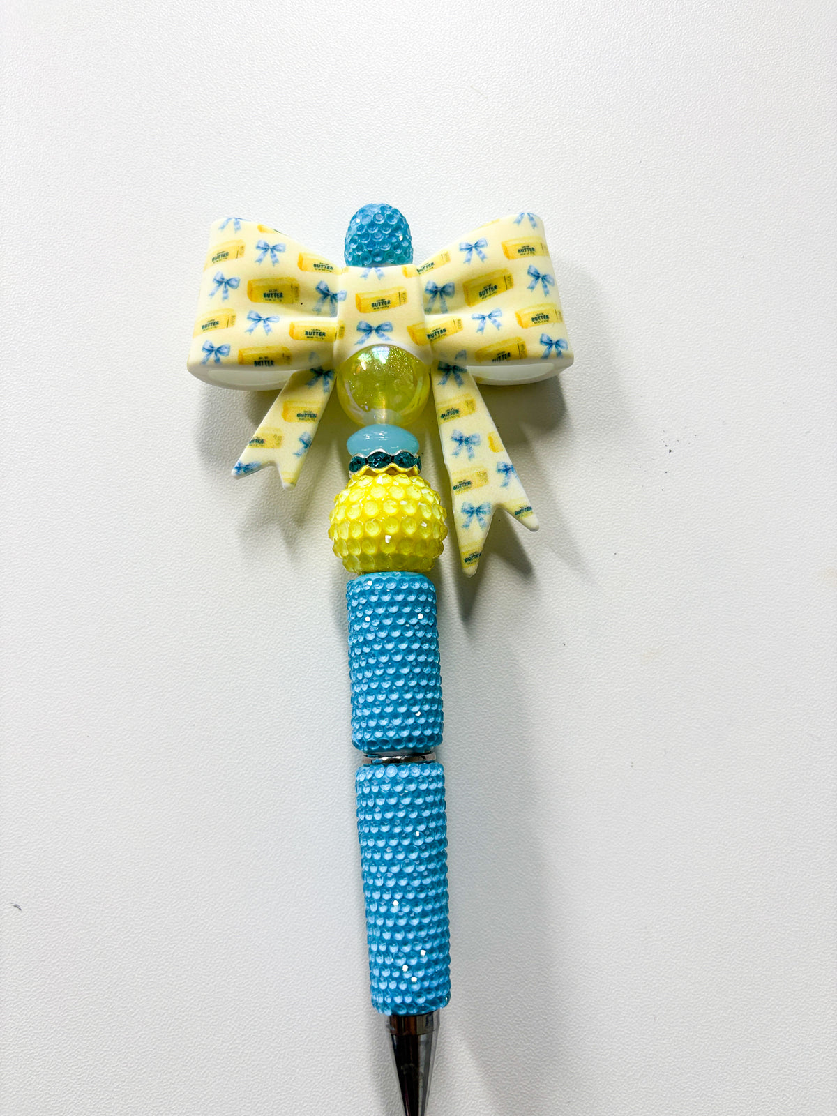 Butter NeeDoh bling pen
